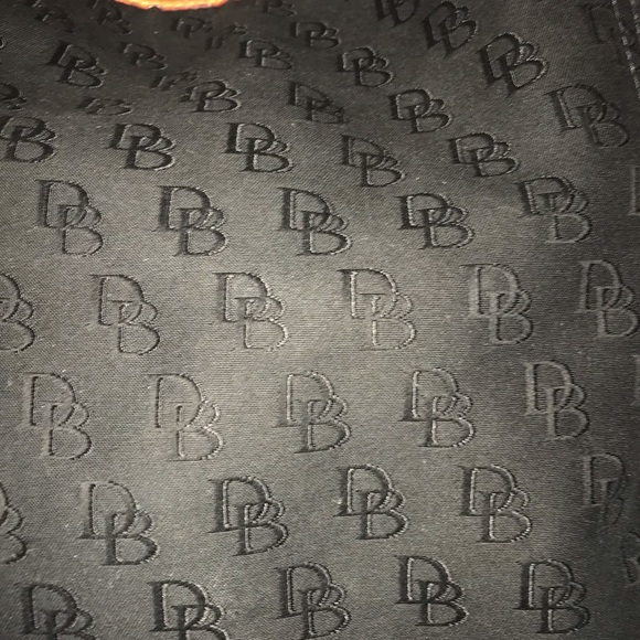 Dooney and Bourke with turtle shell duck emblem very nice - Picture 2 of 6